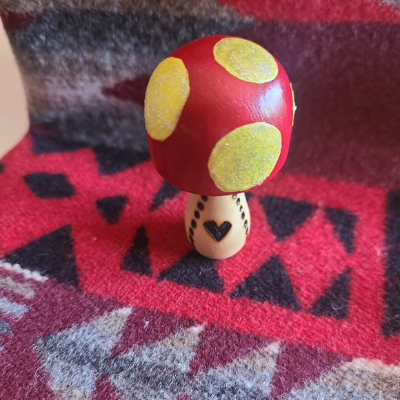 OneLove - Picture 2 of 4